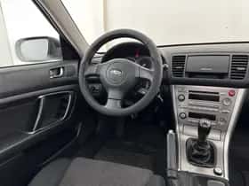 Subaru Outback thumbnail 9