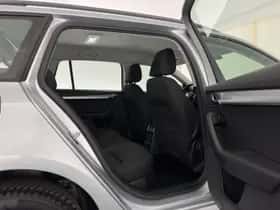 Škoda Octavia (2018) thumbnail 12
