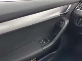 Škoda Octavia (2018) thumbnail 21