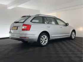 Škoda Octavia (2018) thumbnail 7