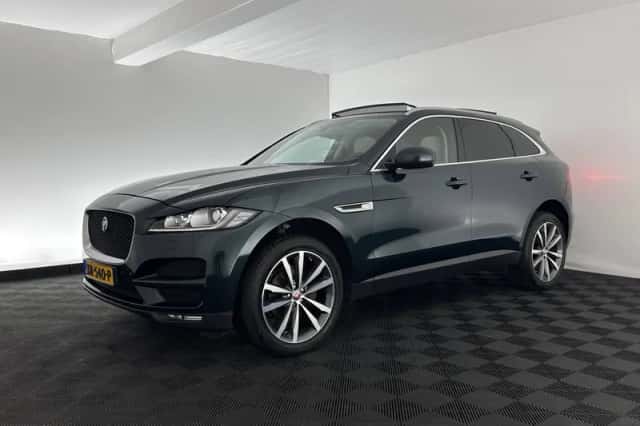 Jaguar F-Pace (2019) thumbnail 4