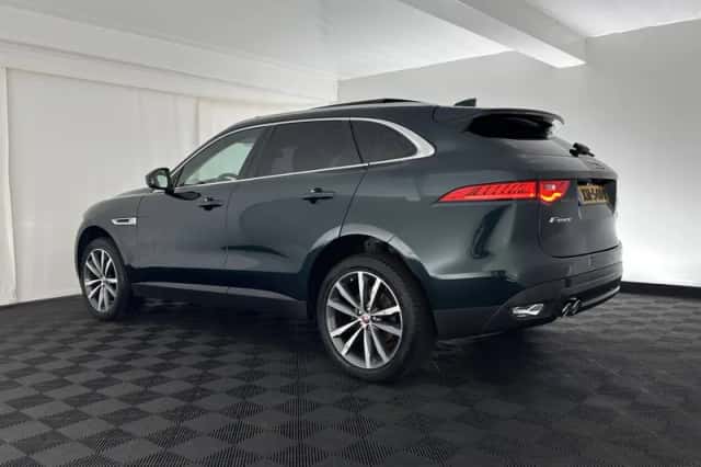Jaguar F-Pace (2019) thumbnail 5