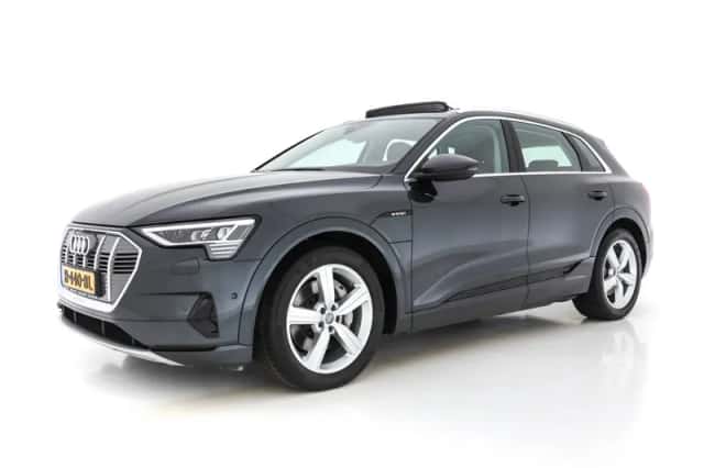 Audi e-tron (2019) thumbnail 4