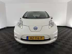 Nissan Leaf (2016) thumbnail 3
