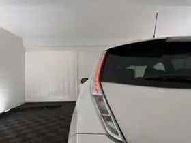 Nissan Leaf (2016) thumbnail 25