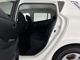 Nissan Leaf (2016) thumbnail 10