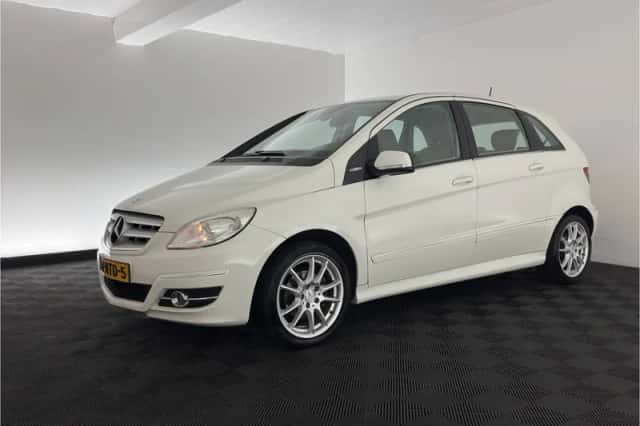 Mercedes-Benz B-Klasse (2011) thumbnail 4