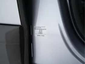 Peugeot 3008 (2019) thumbnail 27