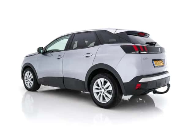 Peugeot 3008 (2019) thumbnail 5