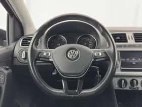 Volkswagen Polo (2015) thumbnail 16