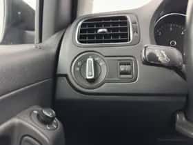 Volkswagen Polo (2015) thumbnail 17