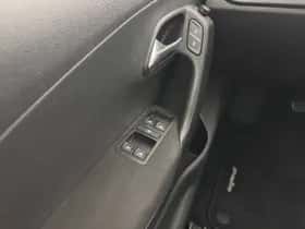 Volkswagen Polo (2015) thumbnail 18