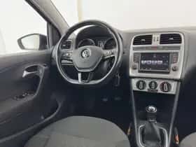 Volkswagen Polo (2015) thumbnail 8