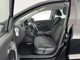 Volkswagen Polo (2015) thumbnail 9