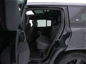 Land Rover Defender (2023) thumbnail 11