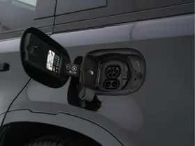 Land Rover Defender (2023) thumbnail 34