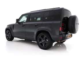 Land Rover Defender (2023) thumbnail 5