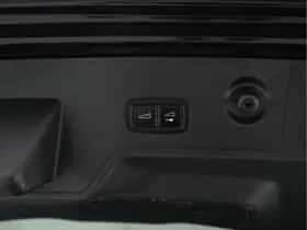 Porsche Panamera (2018) thumbnail 32
