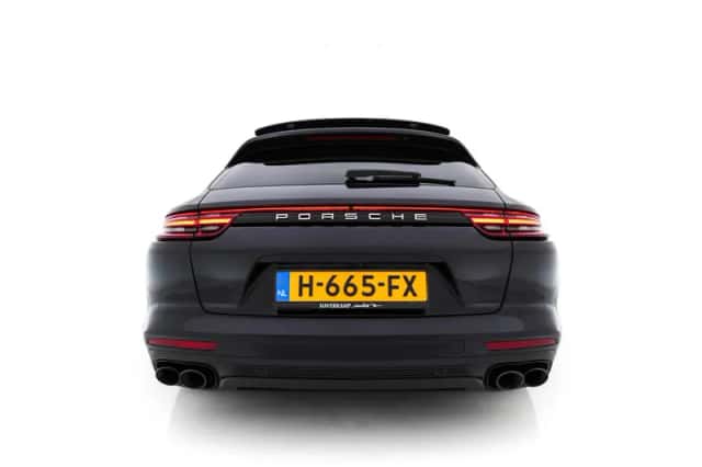 Porsche Panamera (2018) thumbnail 6