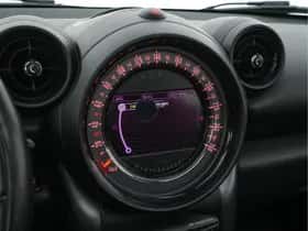 MINI Countryman (2016) thumbnail 22