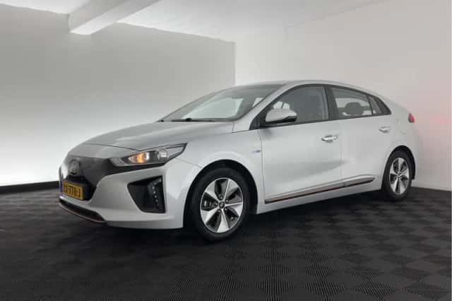 Hyundai Ioniq (2019) thumbnail 4