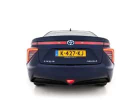 Toyota Mirai (2017) thumbnail 5