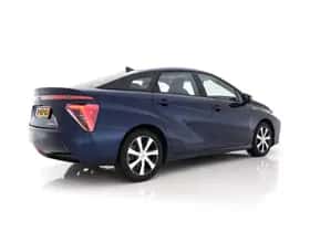 Toyota Mirai (2017) thumbnail 6
