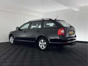 Škoda Octavia (2012) thumbnail 5