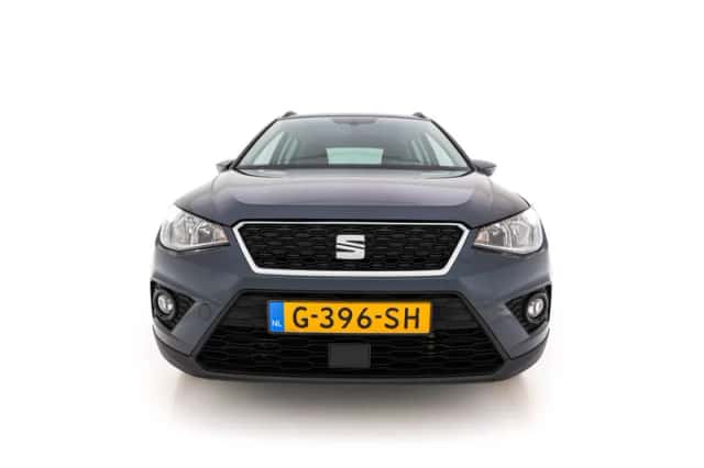 SEAT Arona (2019) thumbnail 3