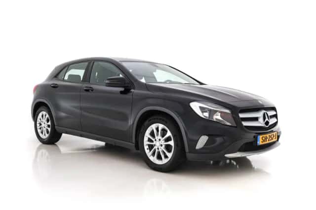 Mercedes-Benz GLA (2015)