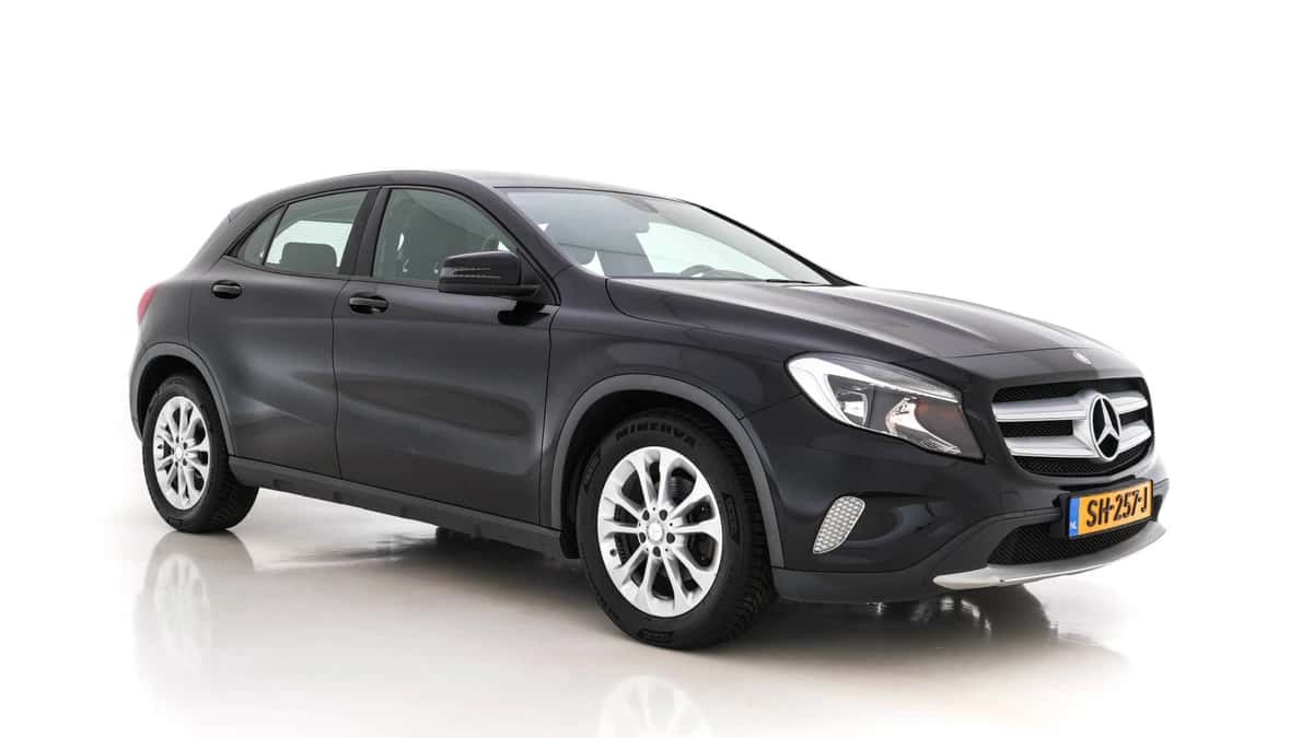 Mercedes-Benz GLA — foto 1