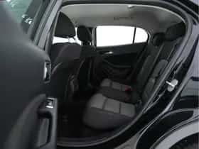 Mercedes-Benz GLA thumbnail 11