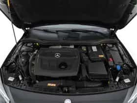Mercedes-Benz GLA (2015) thumbnail 21
