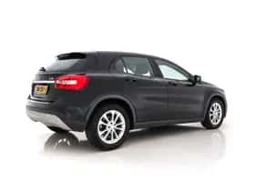 Mercedes-Benz GLA thumbnail 7