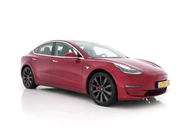 Tesla Model 3 (2019)