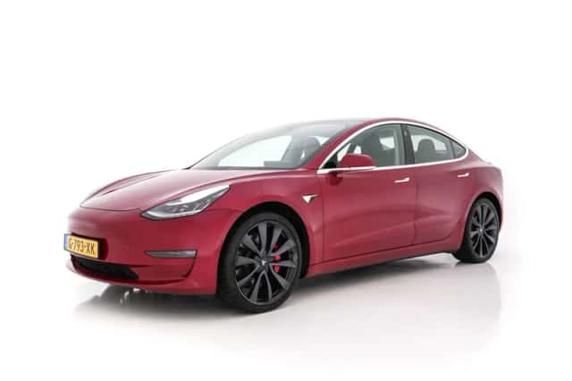 Tesla Model 3 (2019) thumbnail 4