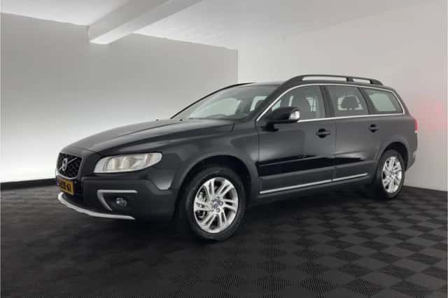 Volvo Xc70 (2015) thumbnail 4