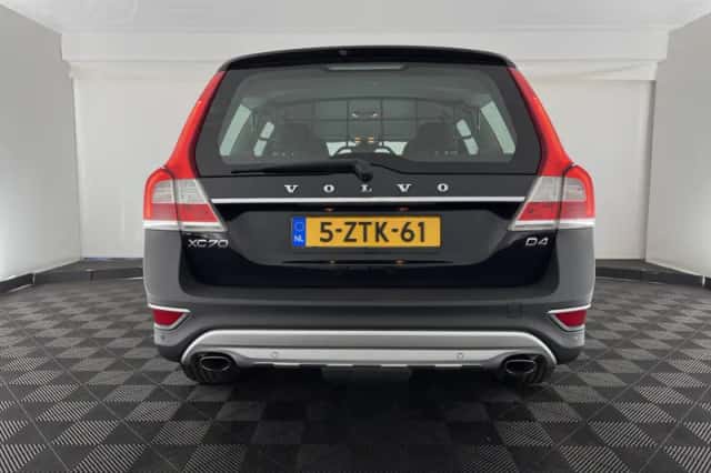 Volvo Xc70 (2015) thumbnail 6