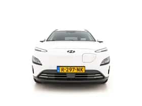 Hyundai Kona (2022) thumbnail 3