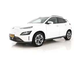 Hyundai Kona (2022) thumbnail 4