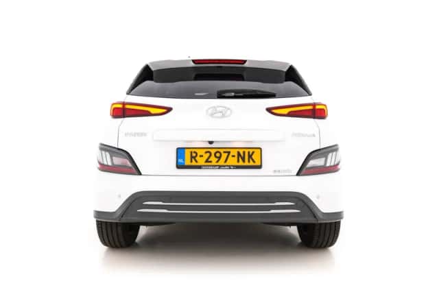 Hyundai Kona (2022) thumbnail 6