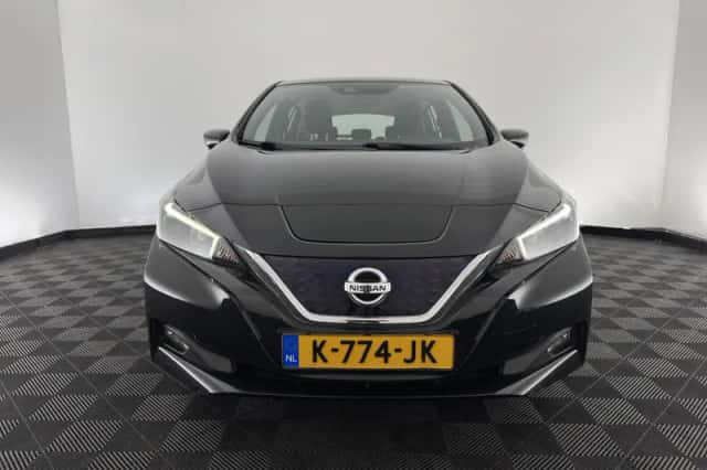 Nissan Leaf (2020) thumbnail 3