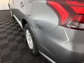 Mitsubishi Outlander (2018) thumbnail 31