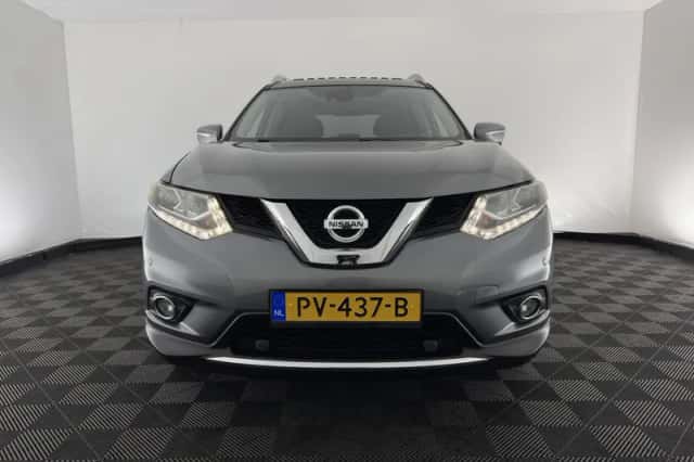 Nissan X trail (2014) thumbnail 3