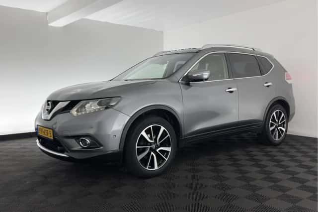 Nissan X trail (2014) thumbnail 4