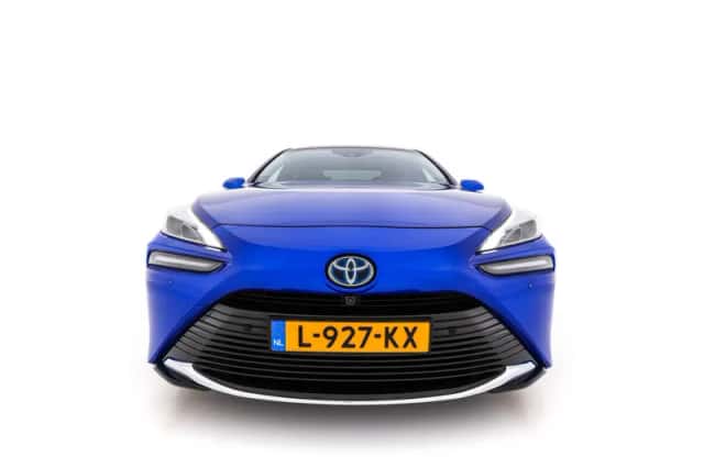 Toyota Mirai (2021) thumbnail 3