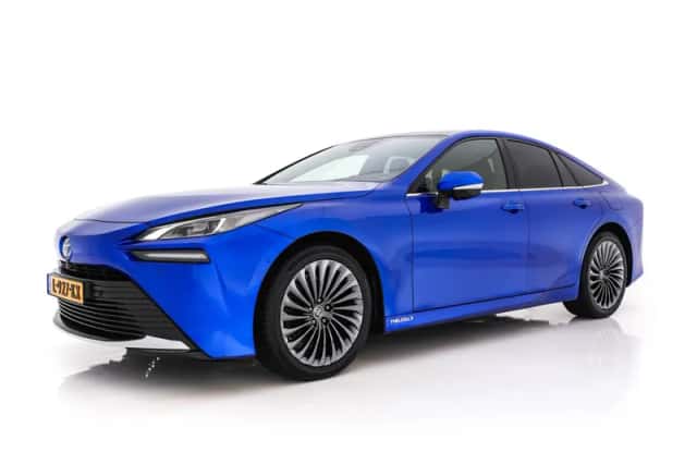 Toyota Mirai (2021) thumbnail 4