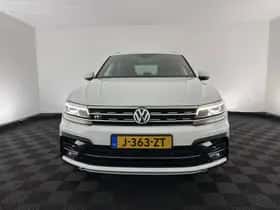 Volkswagen Tiguan (2017) thumbnail 3