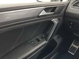 Volkswagen Tiguan (2017) thumbnail 21