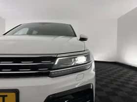 Volkswagen Tiguan (2017) thumbnail 24